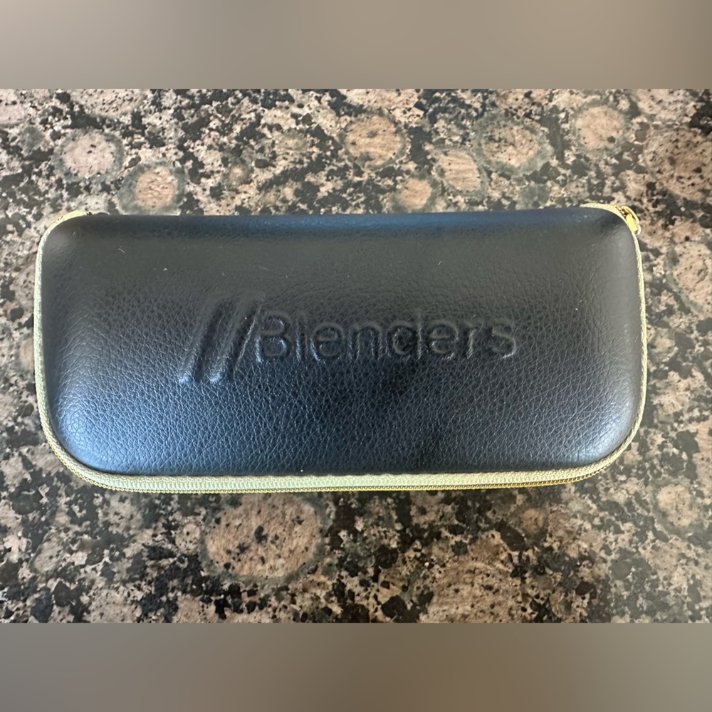 Blenders Polarized Tortoise Shell Sunglasses - image 6